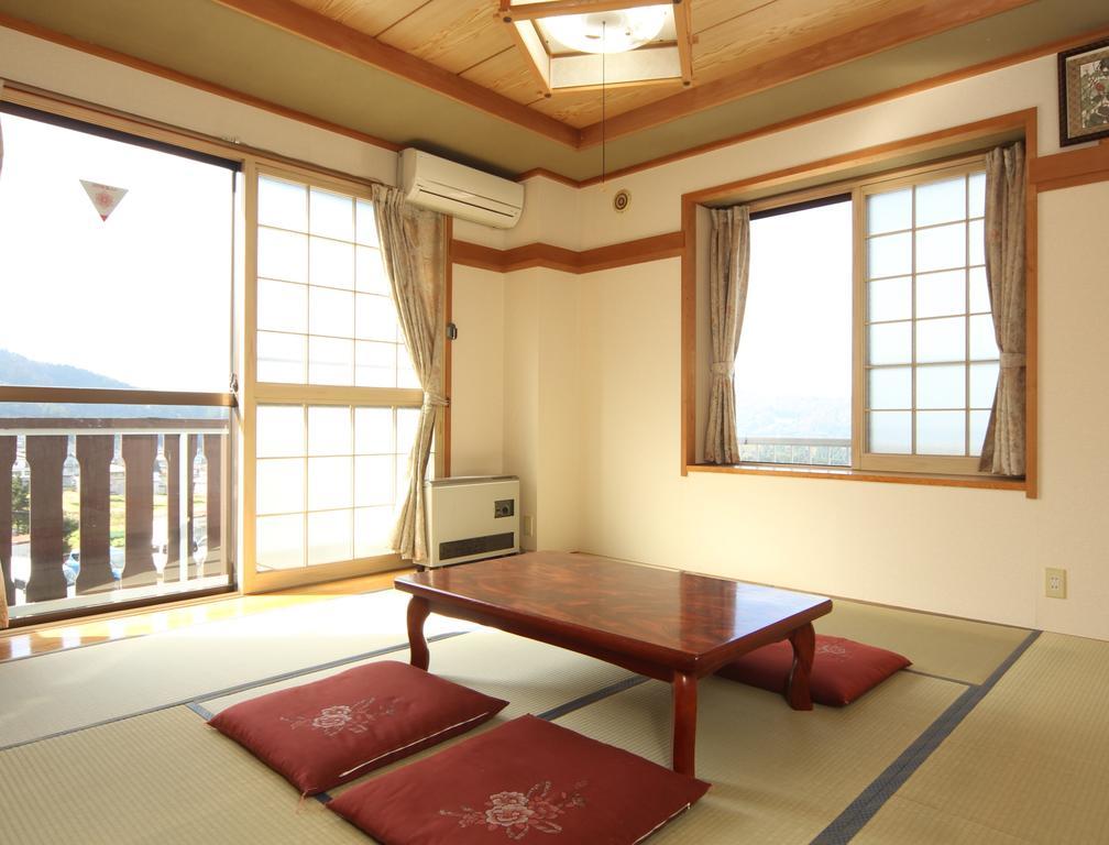 Villa Katashio Nozawaonsen Eksteriør bilde